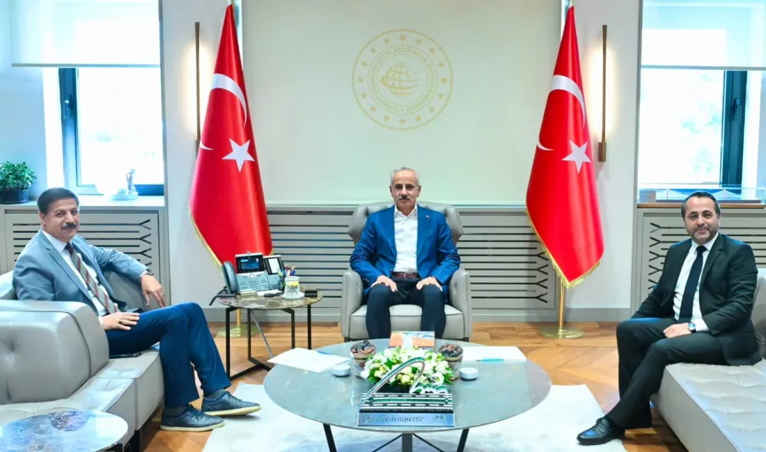 AK Parti Malatya Milletvekili Abdurrahman Babacan, Malatya Havalimanı’nın eylül ayında,
