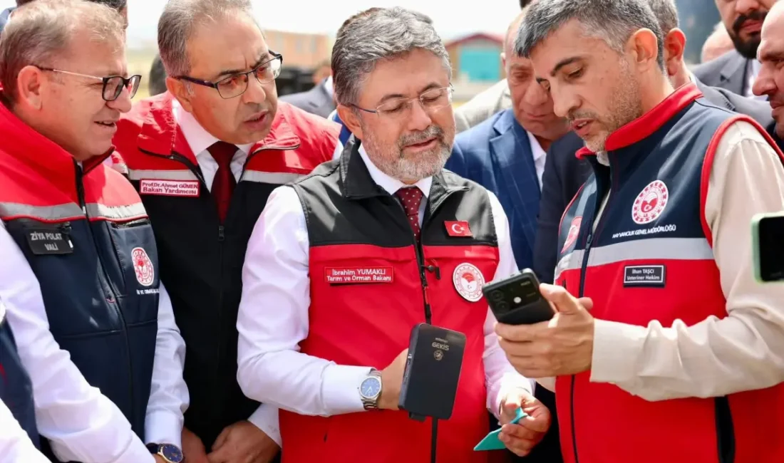 Tarım ve Orman Bakanı İbrahim Yumaklı, Kars'ta düzenlenen Büyükbaş Hayvan