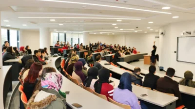 Yükseköğretim Kurulu (YÖK), kamuoyunda “öğrenci affı” olarak bilinen düzenlemeden yararlanacak