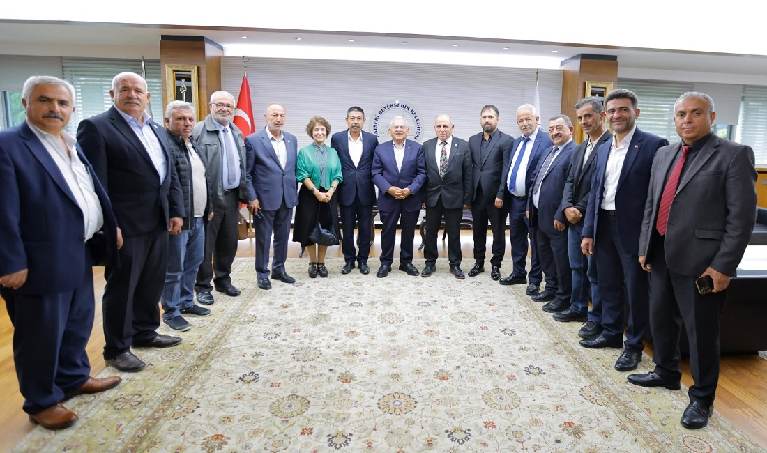 Kayseri Büyükşehir Belediye Başkanı Dr. Memduh Büyükkılıç, kent genelinde istişare